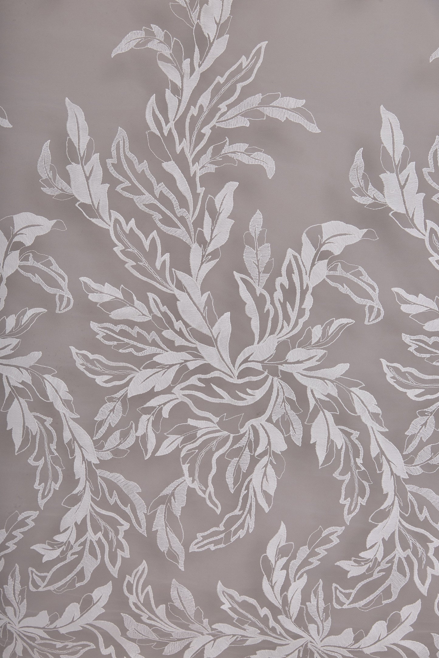 S0666 TUL BORDADO