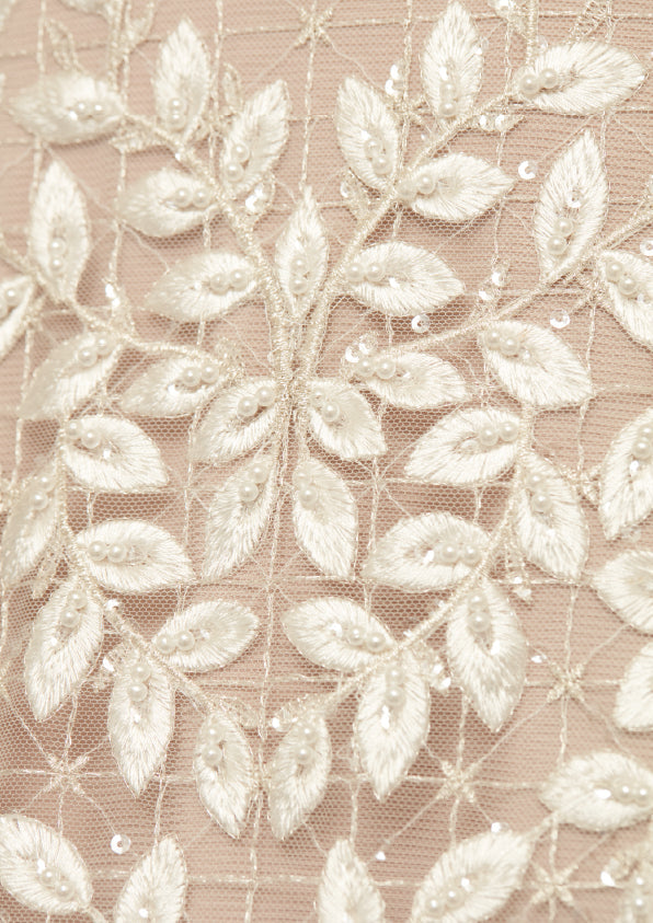 S0479 TUL BORDADO CON PERLAS, LENTEJUELAS E HILOS DE LUREX