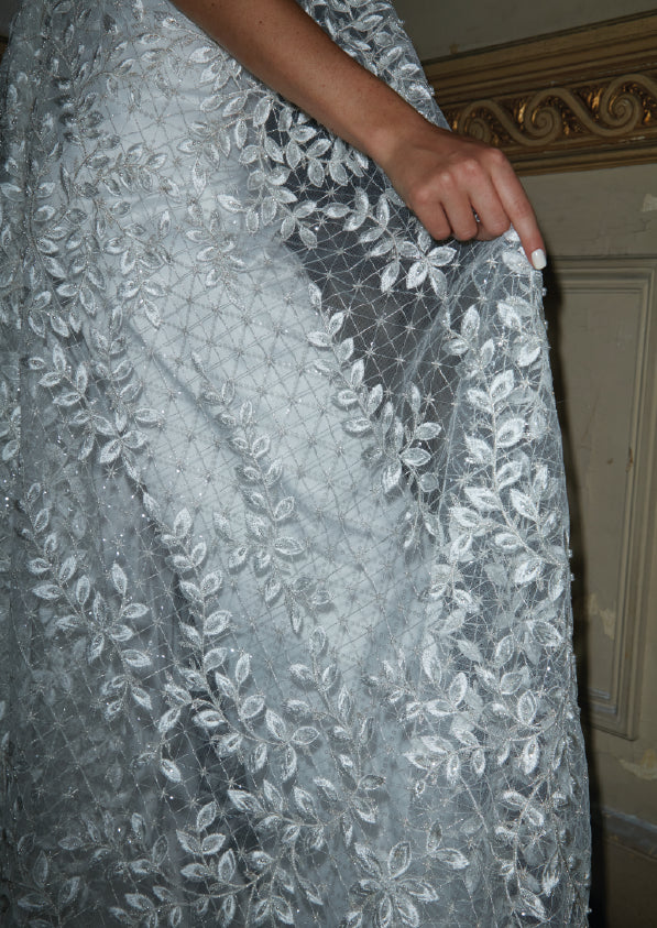 S0479 TUL BORDADO CON PERLAS, LENTEJUELAS E HILOS DE LUREX