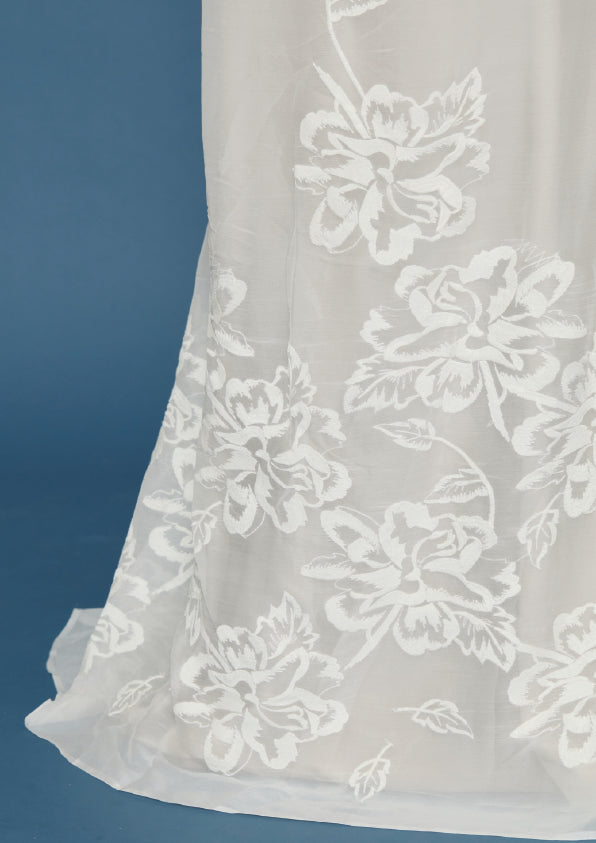 S0510 GASA DE SEDA GEORGETTE BORDADA