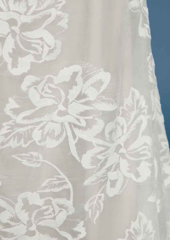 S0510 GASA DE SEDA GEORGETTE BORDADA