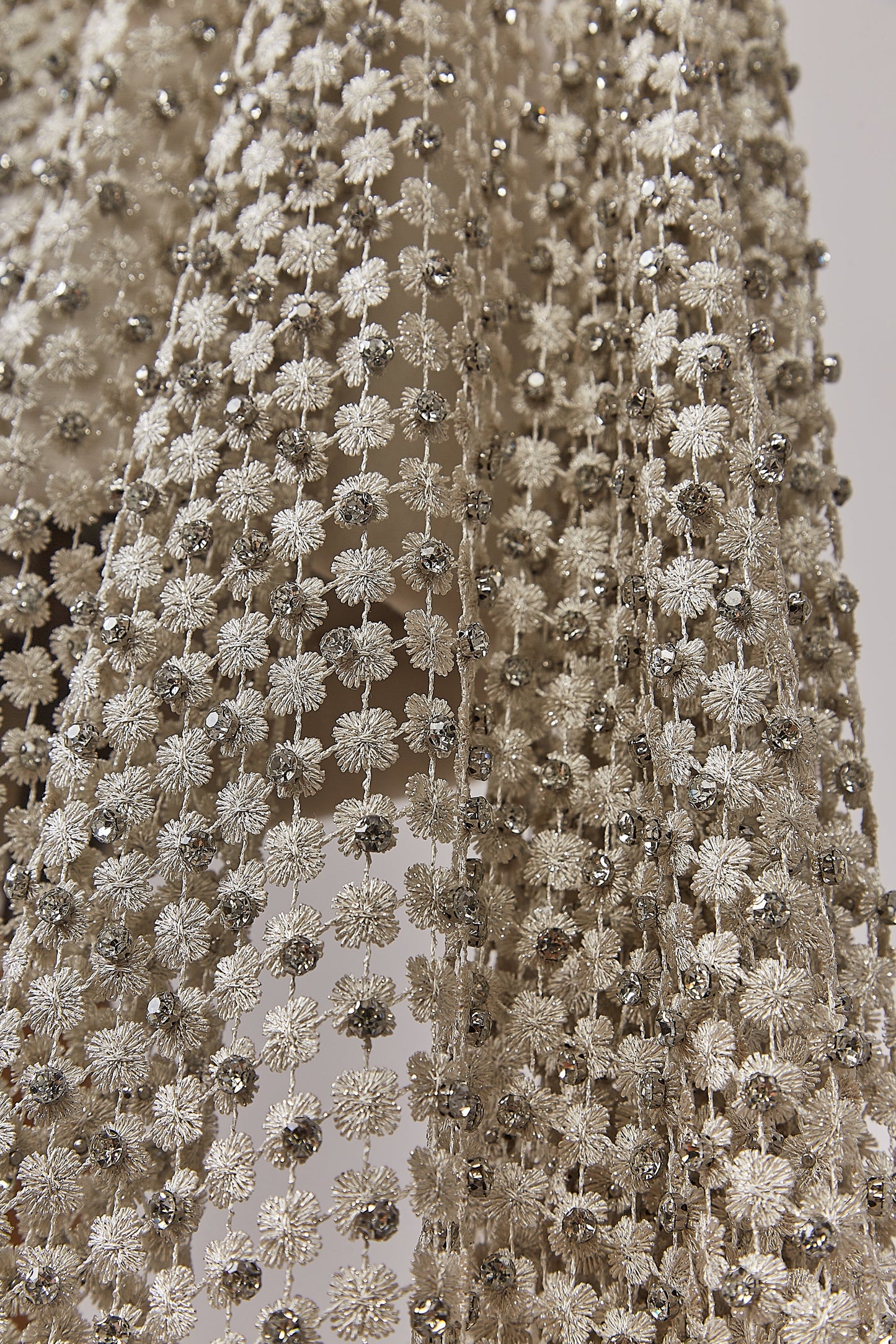 S0626 GUIPIURE BORDADO CON HILOS DE LUREX&nbsp; Y STRASS