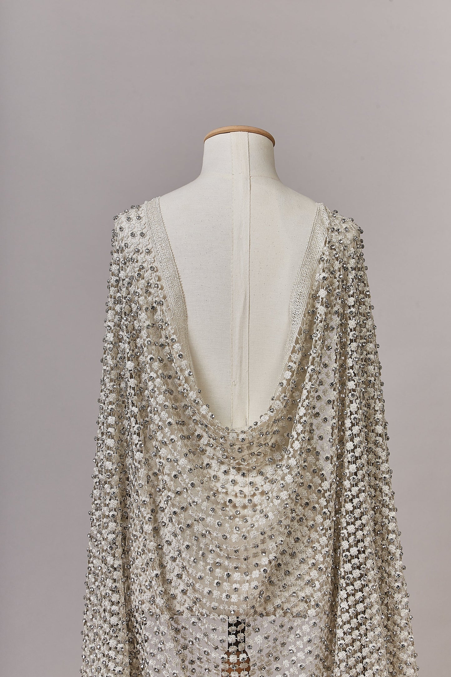 S0626 GUIPIURE BORDADO CON HILOS DE LUREX&nbsp; Y STRASS