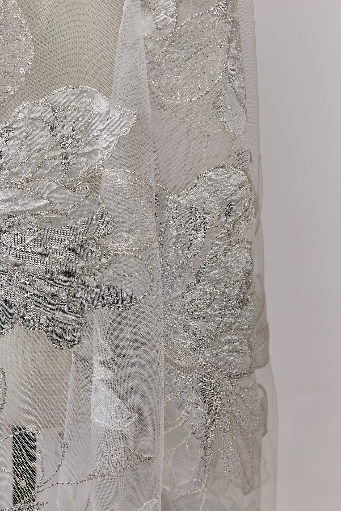 S0629 TUL BORDADOS CON FLORES DE JACQUARD