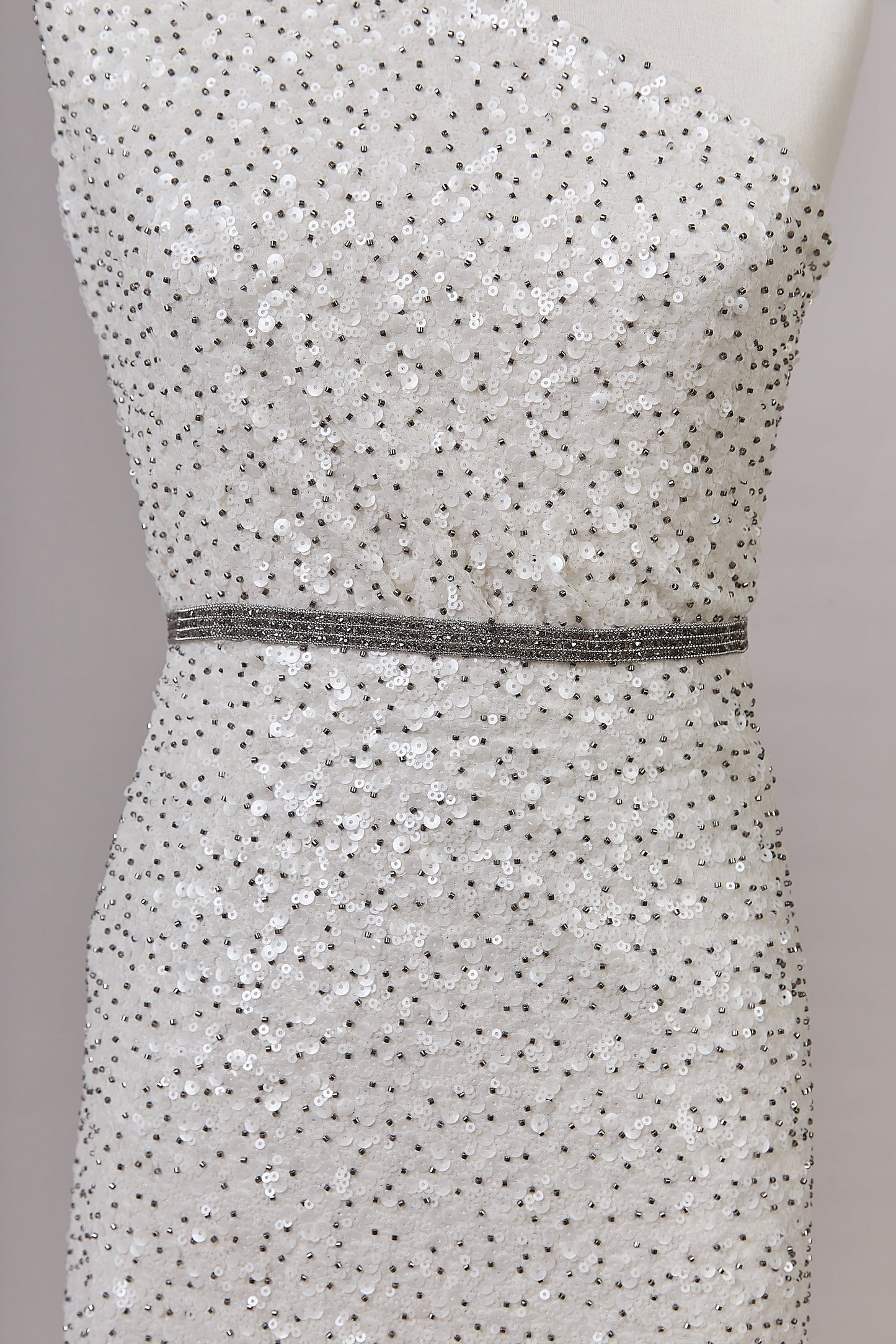 S0633 CHIFFON BORDADO CON LENTEJUELAS Y MOSTACILLAS PELTRE