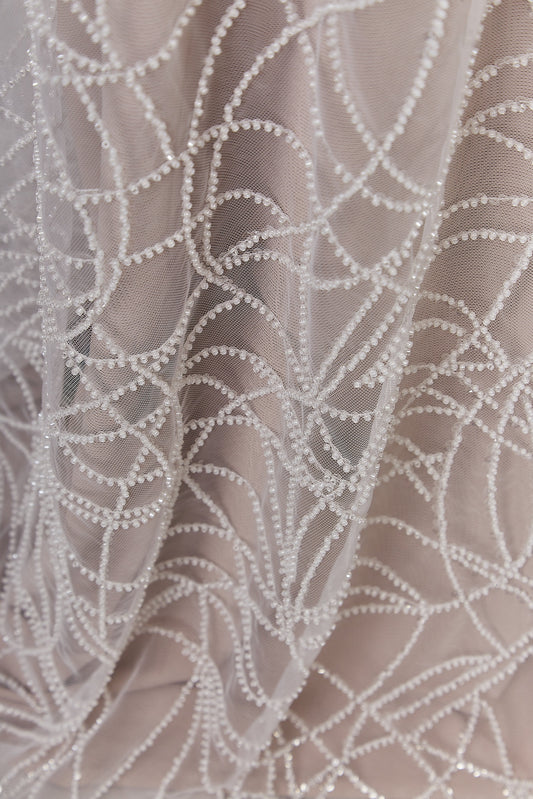 S0646 Tul bordado con mostacillas off white
