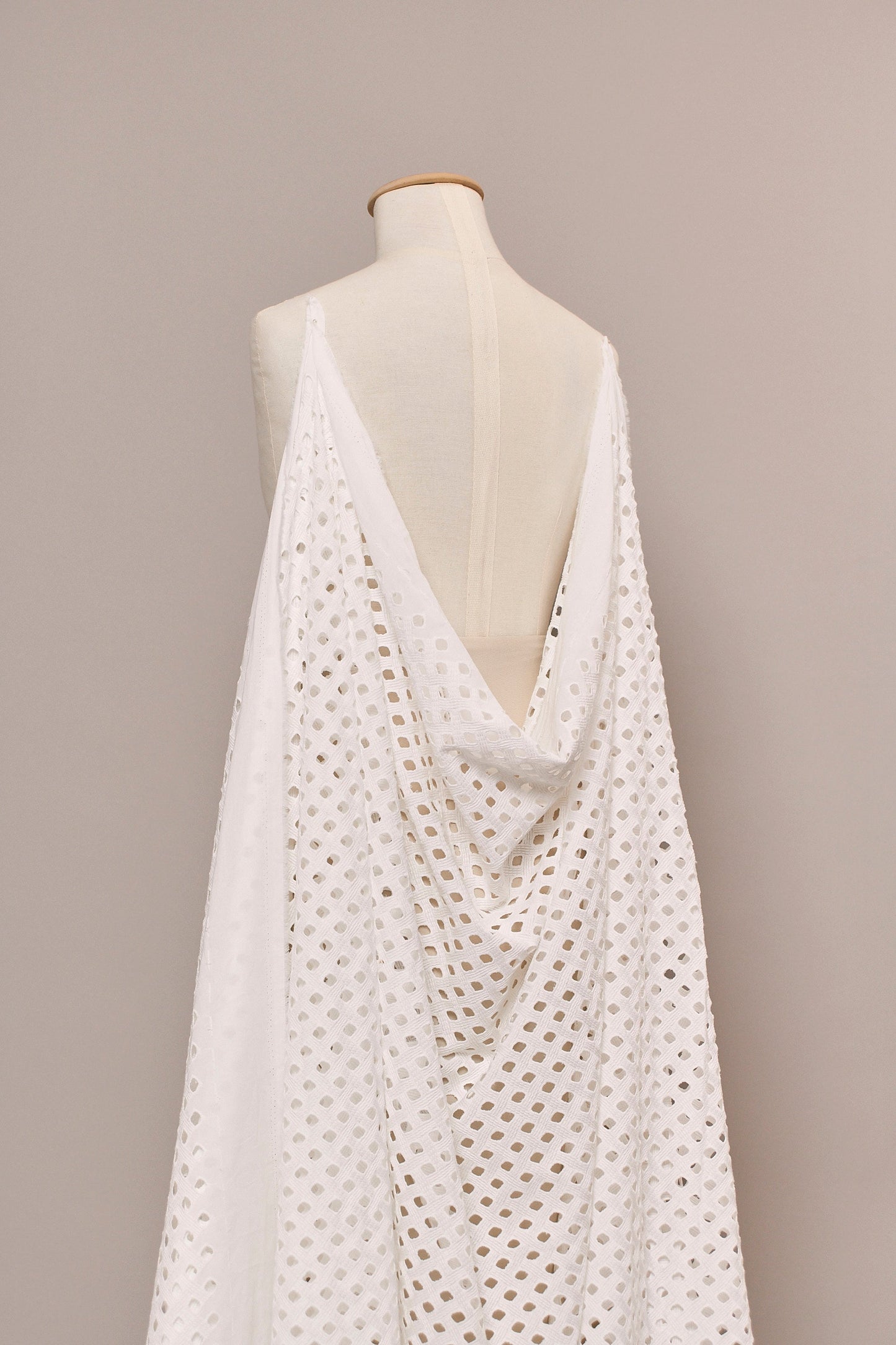 S0539 VOILE GUIPIURE BORDADA