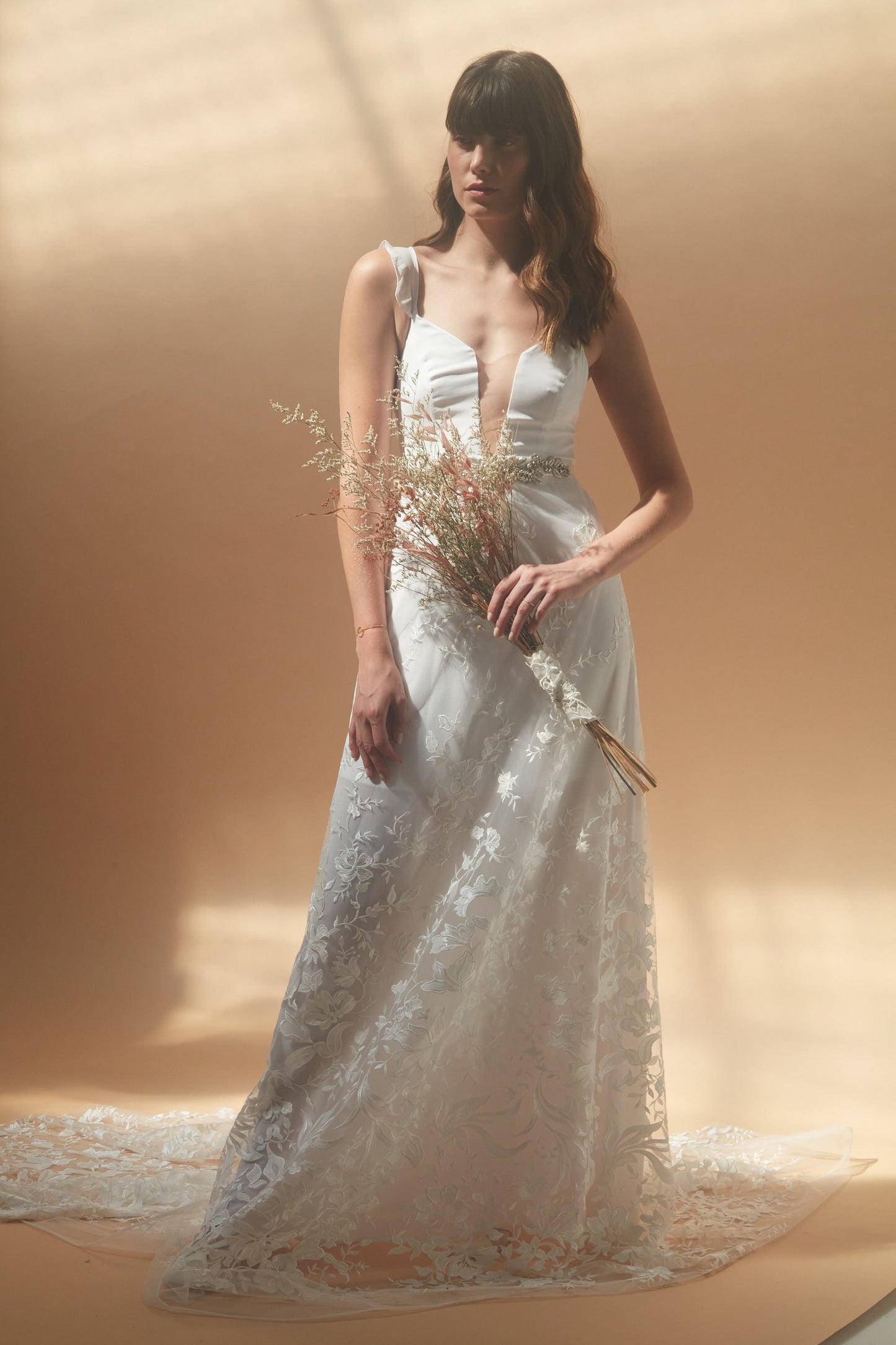 S0083 TUL BORDADO CON FLORES