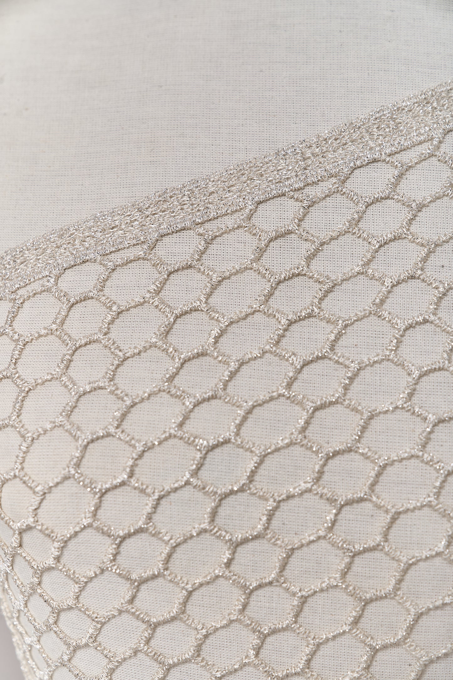 S0716 GUIPIURE CON LUREX SILVER