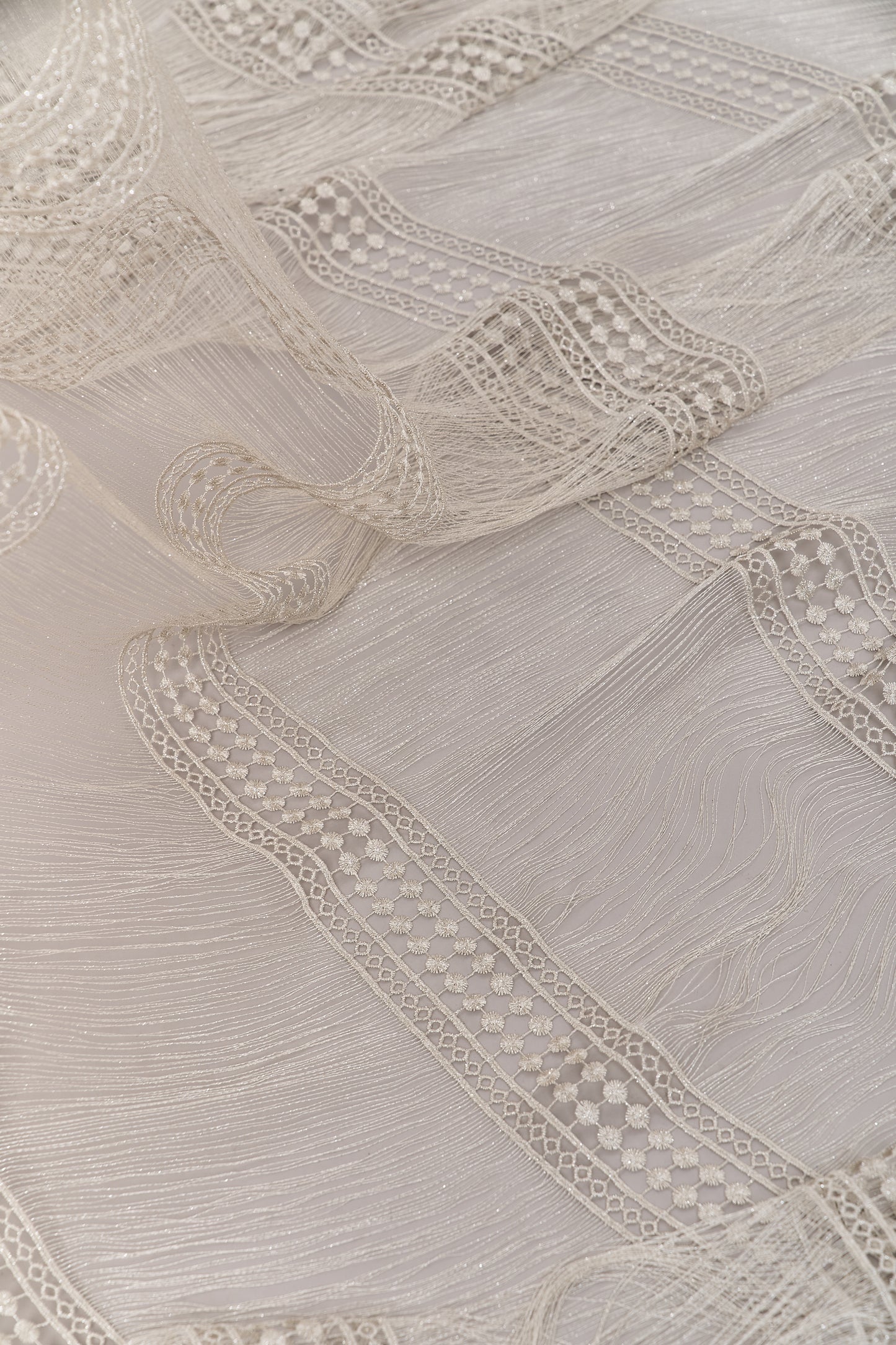 S0717 - GUIPIURE CON LUREX SILVER