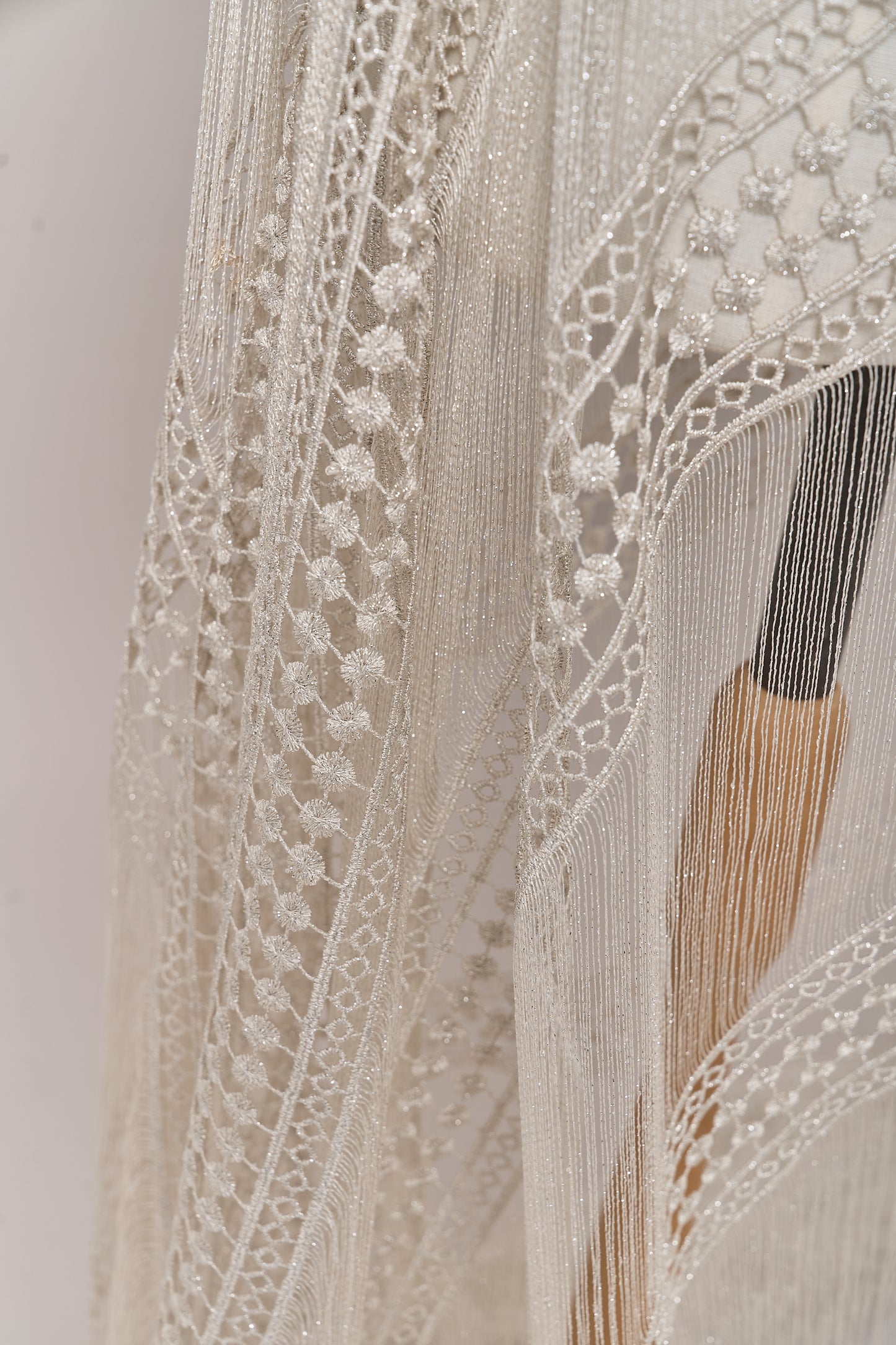S0717 - GUIPIURE CON LUREX SILVER