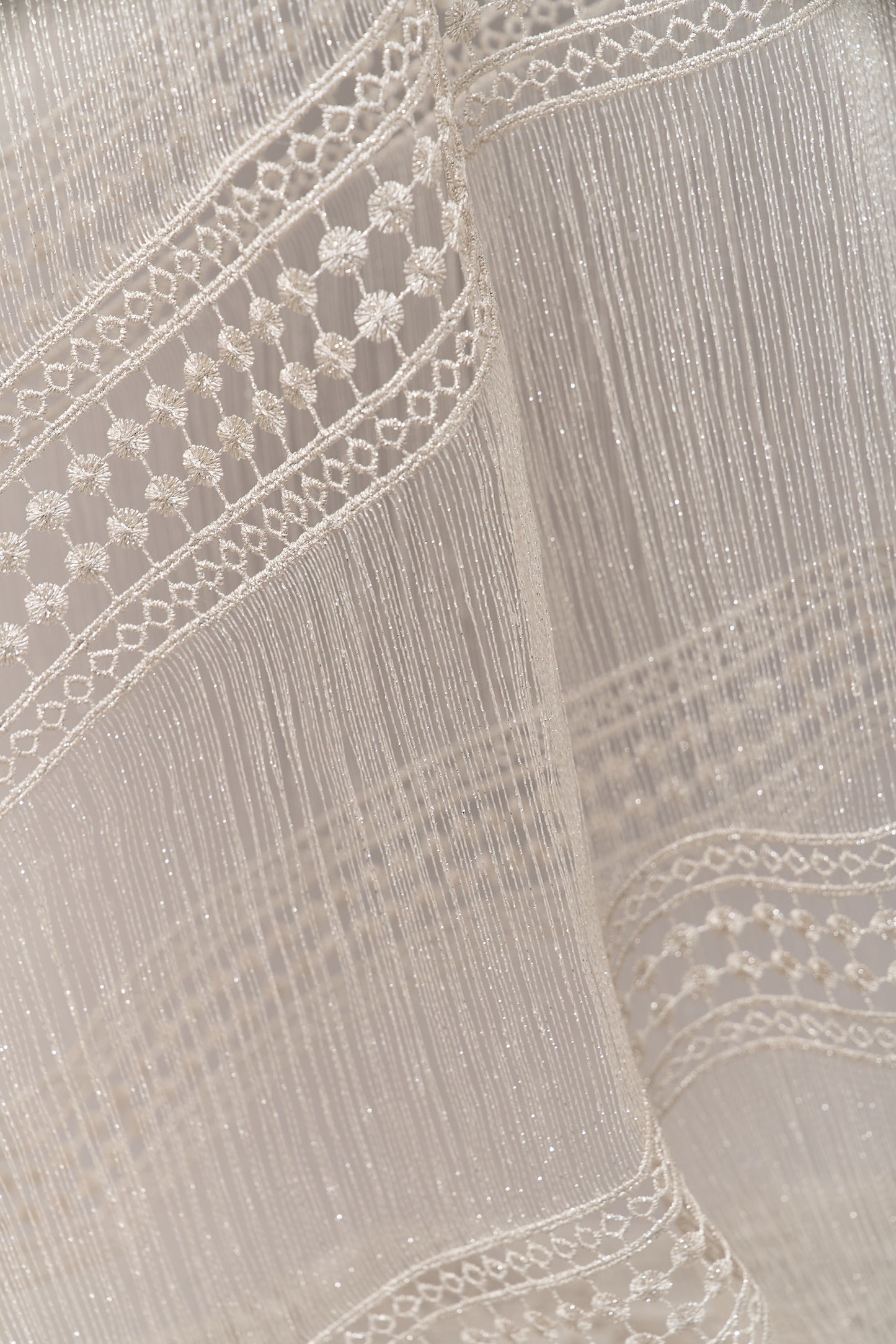S0717 - GUIPIURE CON LUREX SILVER