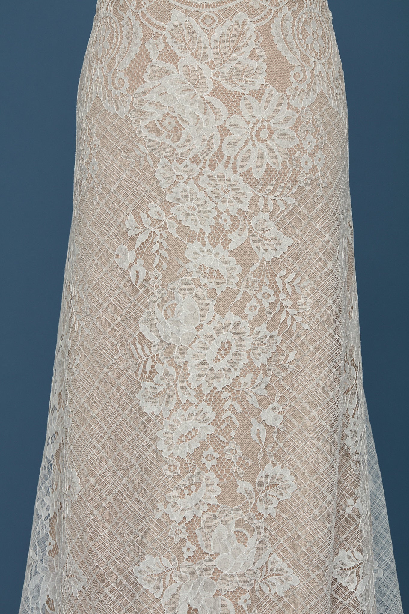 S0387 CHANTILLY EMBROIDERY LACE
