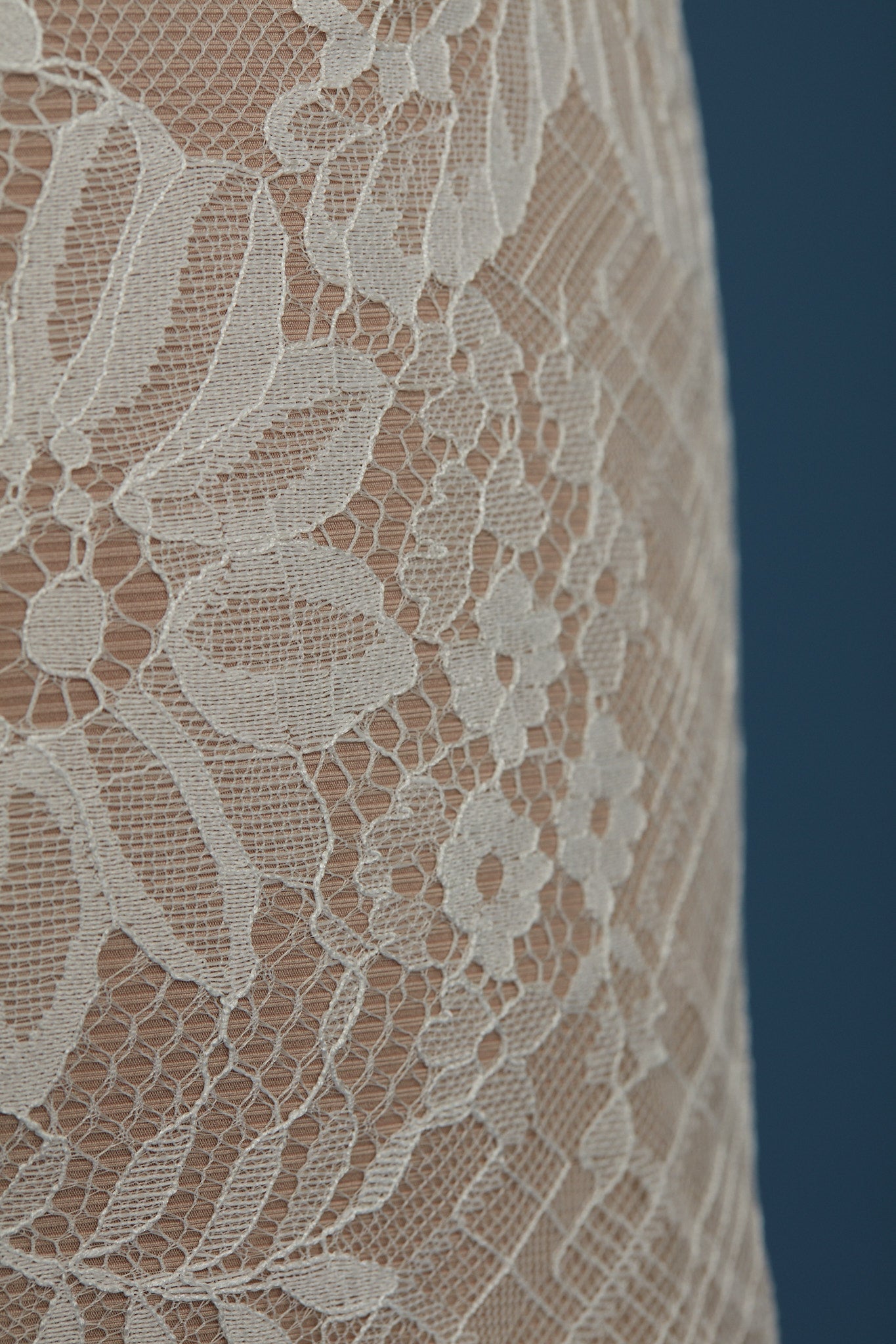 S0387 CHANTILLY EMBROIDERY LACE