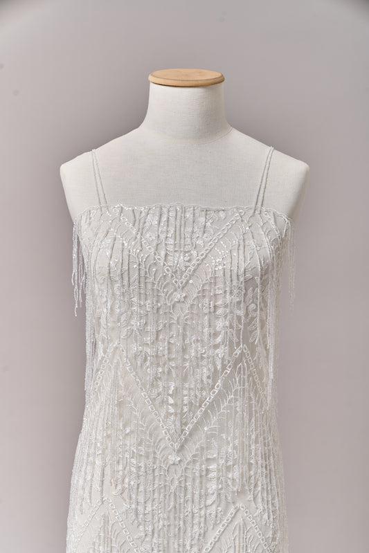 S0676 TUL BORDADO CON FLECOS, CANUTILLOS Y LENTEJUELAS TRANSPARENTES
